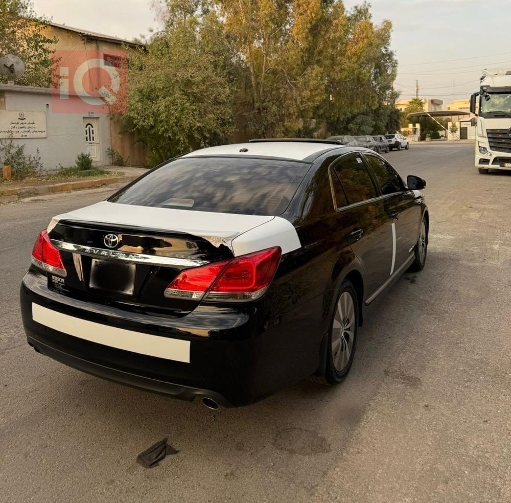 تويوتا أفالون